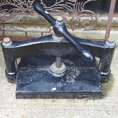 Lot 366 - A cast iron book press