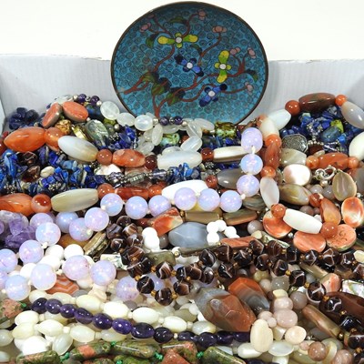 Lot 85 - A collection of bead and hardstone necklaces