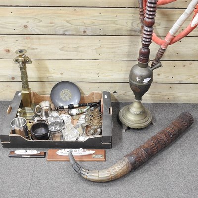 Lot 37 - A collection of metalwares