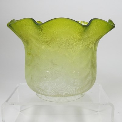Lot 254 - A green glass oil lamp shade
