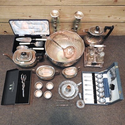 Lot 270 - A collection of silver plate