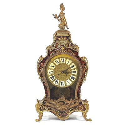 Lot 8 - A large bracket clock