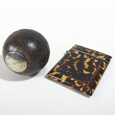 Lot 19 - A 19th century tortoiseshell visiting card case