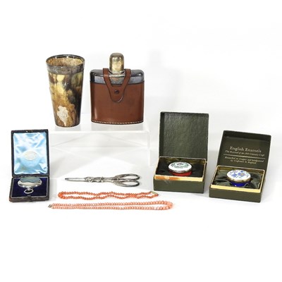 Lot 34 - A collection of silver and plate