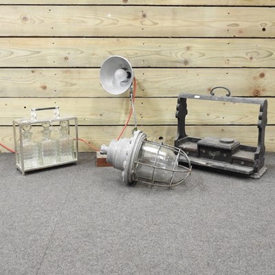 Lot 100 - A silver plated tantalus