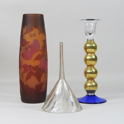 Lot 118 - A modern Galle style cameo glass vase