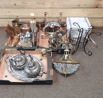 Lot 123 - A collection of metalwares