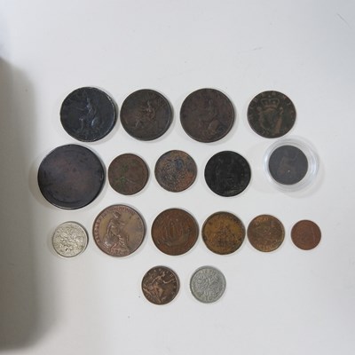 Lot 76 - A collection of English copper coins