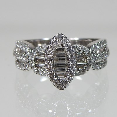 Lot 50 - An 18 carat white gold and diamond cluster ring