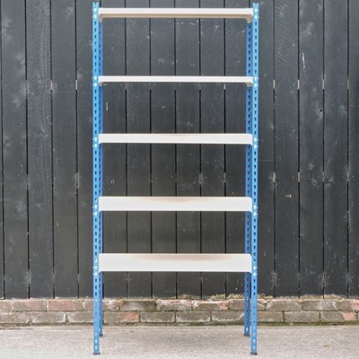 Lot 519 - A metal shelving rack