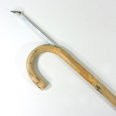 Lot 24 - A wooden yard/walking stick