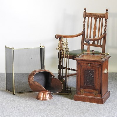 Lot 466 - An Edwardian coal purdonium