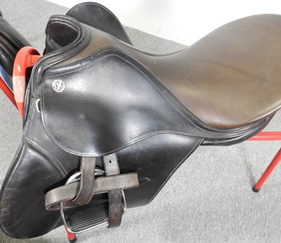 Lot 136 - A collection of equestrian items, to include...