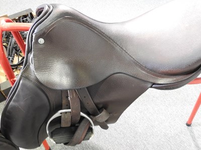 Lot 136 - A collection of equestrian items, to include...