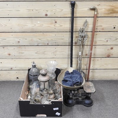 Lot 625 - A collection of metal wares, to include...