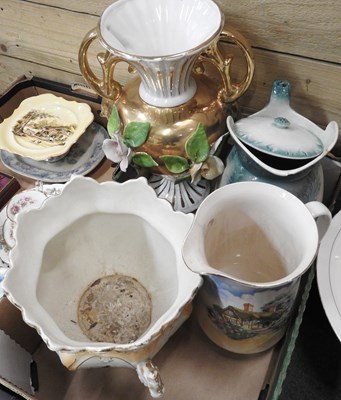 Lot 65 - A collection of decorative china, to include...