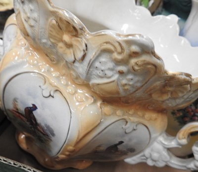 Lot 65 - A collection of decorative china, to include...