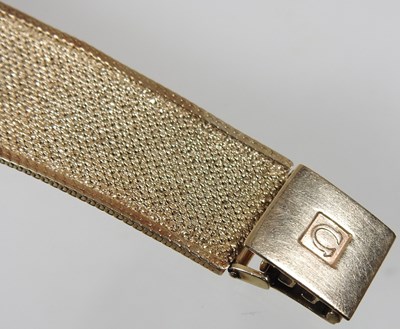 Lot 14 - An Omega 9 carat gold cased gentleman's...