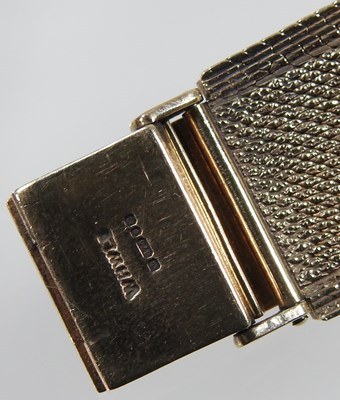 Lot 14 - An Omega 9 carat gold cased gentleman's...