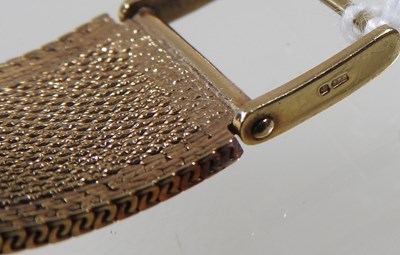 Lot 14 - An Omega 9 carat gold cased gentleman's...