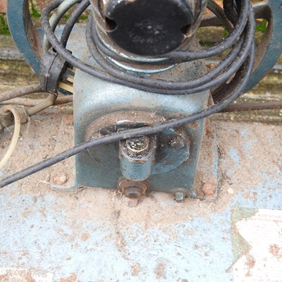 Lot 142 - An air compressor, 116cm wide