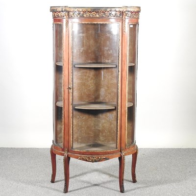 Lot 185 - An early 20th century French marble top...