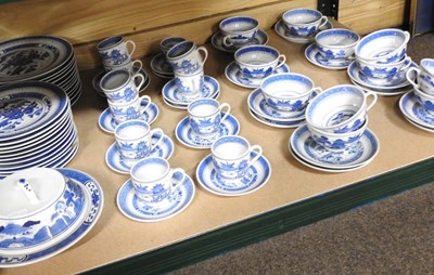 Lot 39 - An extensive Chinese porcelain blue and white...