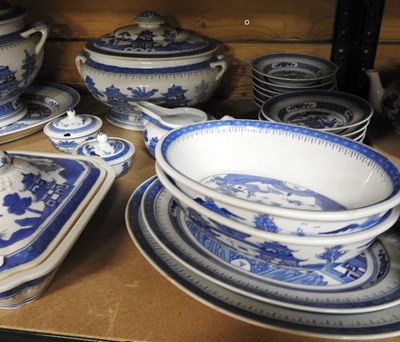 Lot 39 - An extensive Chinese porcelain blue and white...