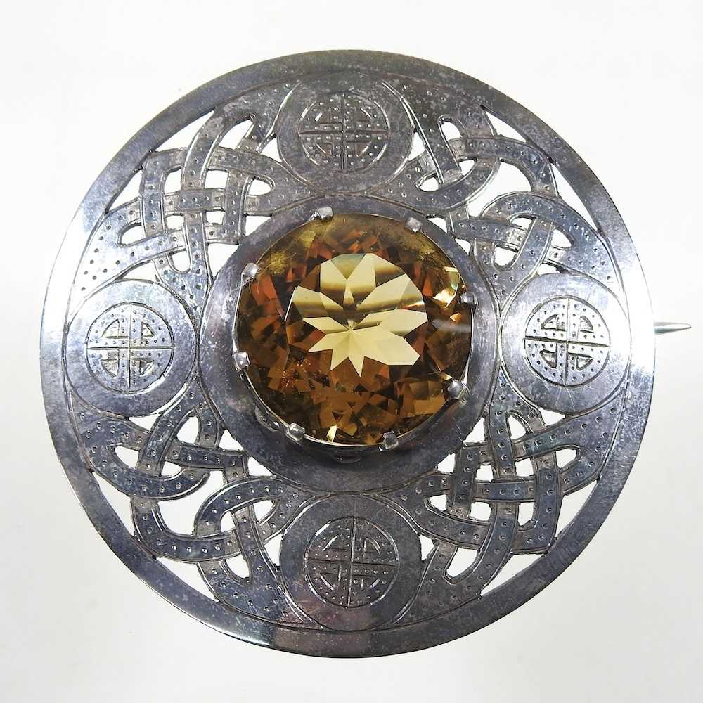 Lot 23 - An early 20th century Scottish silver kilt or...