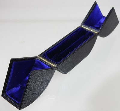 Lot 56 - An early 20th century 18 carat gold sapphire...