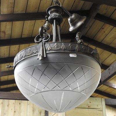 Lot 177 - A cut glass ceiling light