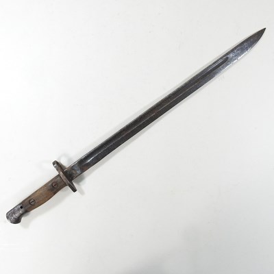 Lot 47 - An early 20th century 1907 pattern bayonet,...