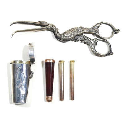 Lot 42 - An early 20th century 9 carat gold mounted...
