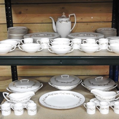 Lot 487 - A Royal Worcester Sageunay pattern part tea...