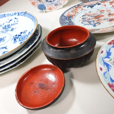 Lot 12 - A collection of twelve 18th century Imari...