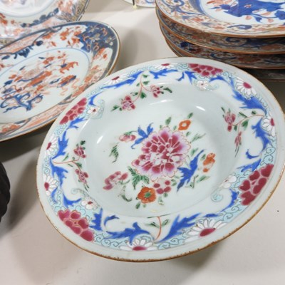 Lot 12 - A collection of twelve 18th century Imari...