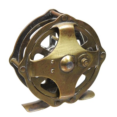 Lot 22 - A vintage American Sunny Brook fishing reel,...