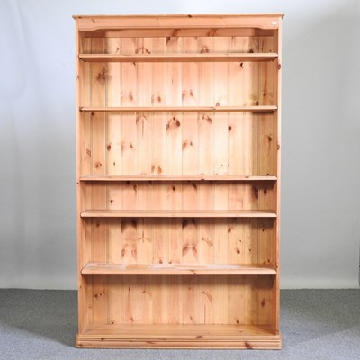 Lot 537 - A pine standing open bookcase