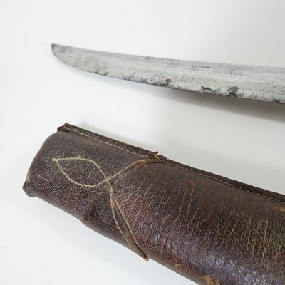 Lot 28 - An early 20th century Japanese sword, with a...
