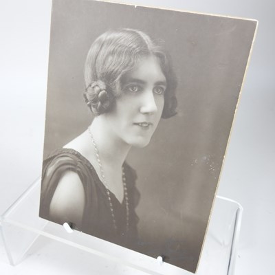 Lot 110 - Eileen Prangnell, act 1924-1937, a glazed...