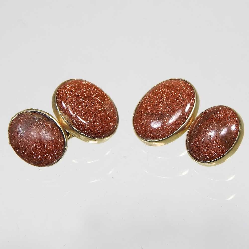 Lot 53 - A pair of 18 carat gold and red aventurine...