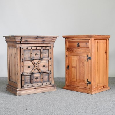 Lot 304 - A pine bedside cabinet, together with another (2)