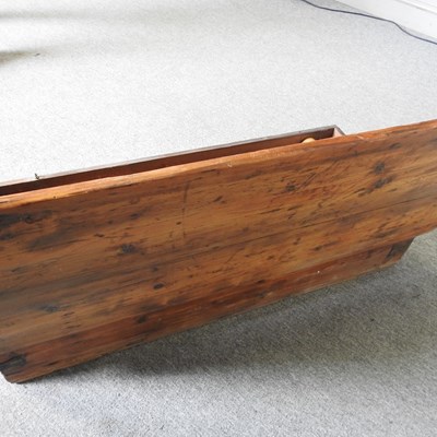 Lot 12 - An early 20th century Ayres croquet set, in a...