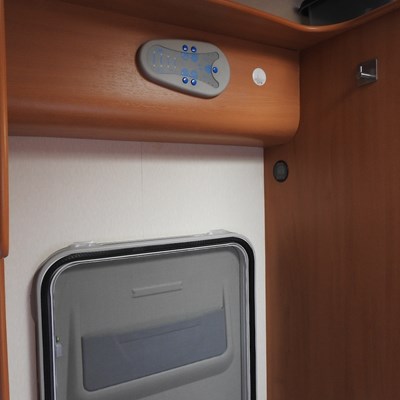 Lot 17 - *A Fiat Carioca 656 six berth motorhome,...