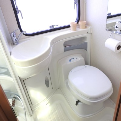 Lot 17 - *A Fiat Carioca 656 six berth motorhome,...