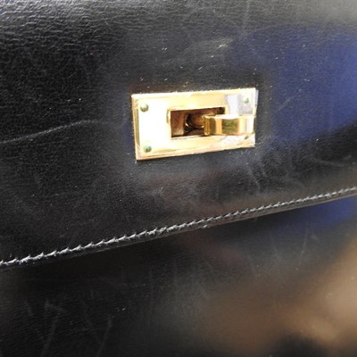 Lot 55 - An Hermes Kelly handbag, 2000, in black...
