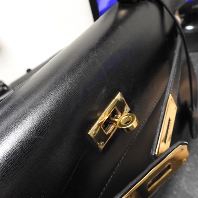 Lot 55 - An Hermes Kelly handbag, 2000, in black...