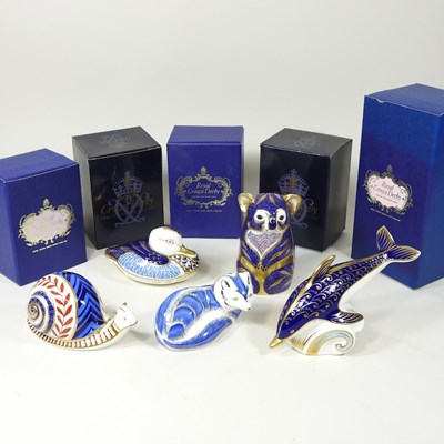 Lot 516 - A Royal Crown Derby Imari Dolphin paperweight,...
