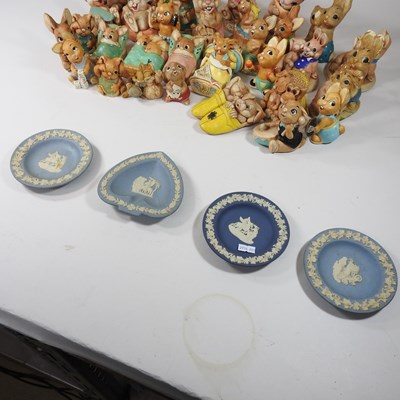 Lot 166 - A large collection of Pendelfin figures of...