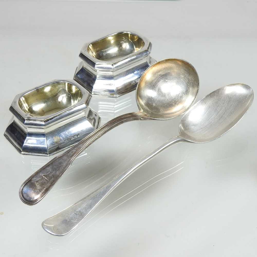 Lot 67 - A pair of silver salts, 135g, Sheffield 1911,...